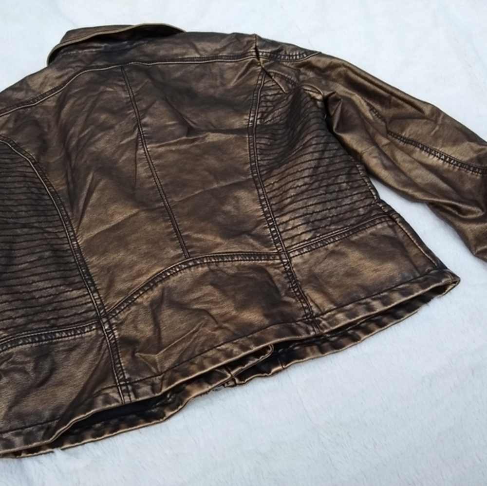 Bomber Jacket - Picture 7 of 10
